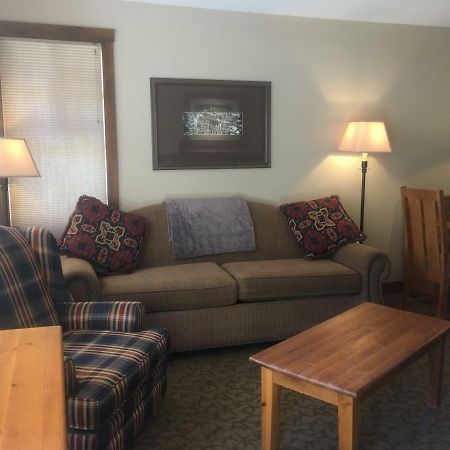 Taynton Lodge At Panorama Mountain Village Resort Buitenkant foto